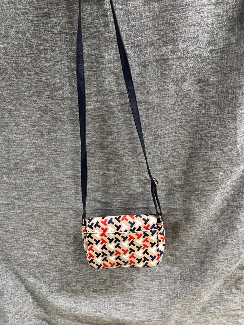 Tommy Hilfiger Crossbody Bag in Navy, Red, Beige - Women’s Shoulder Bag